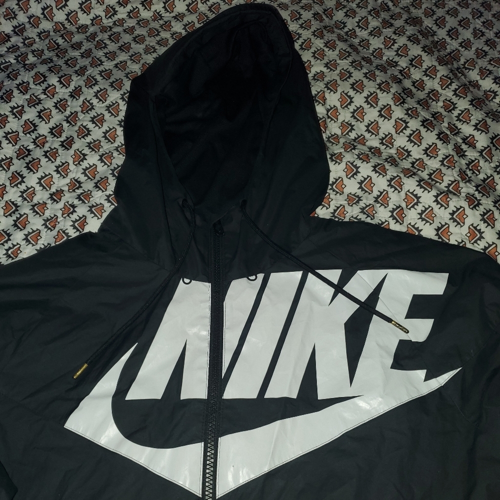 Nike windbreaker